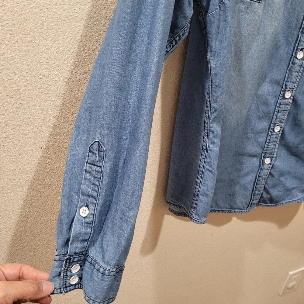 Torrid Chambray Button Front Shirt | Size 1 (1X) EUC - Picture 4 of 6